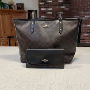 Coach Signature City Zip Tote F58292 with Matching Wallet